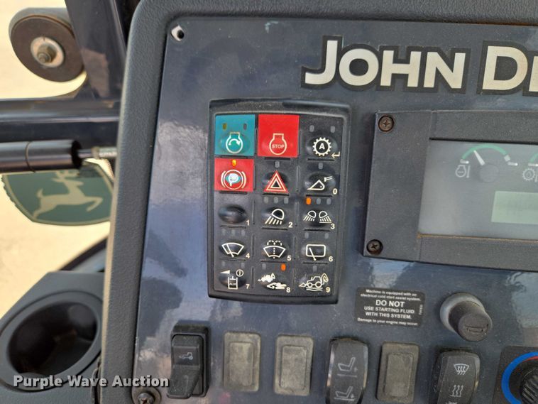 image for item EW0162 2014 John Deere 310SK backhoe