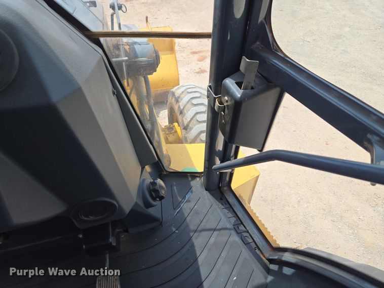 image for item EW0162 2014 John Deere 310SK backhoe