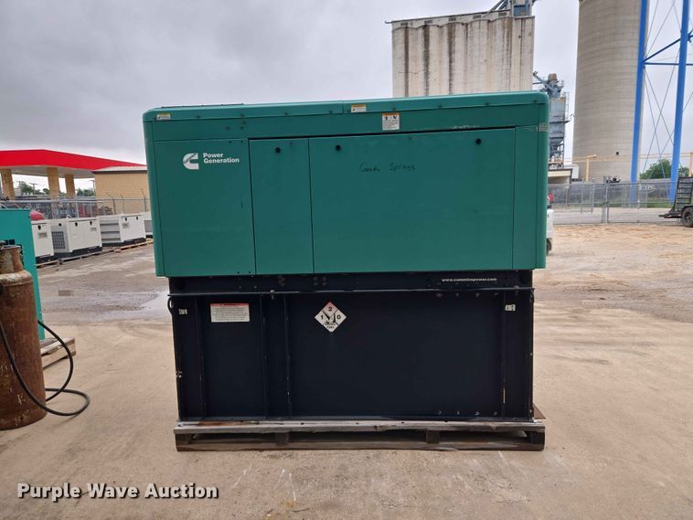 image for item EW0220 Cummins Power Generation C35 D6 generator