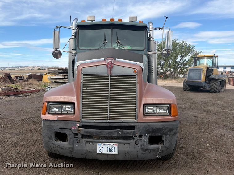 image for item EW2077 1988 Kenworth T660 dump truck