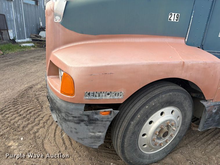 image for item EW2077 1988 Kenworth T660 dump truck