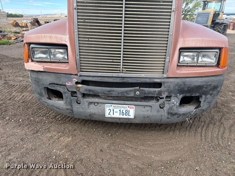 image for item EW2077 1988 Kenworth T660 dump truck