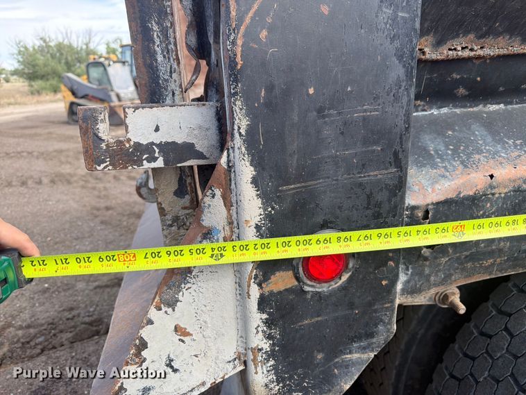 image for item EW2077 1988 Kenworth T660 dump truck