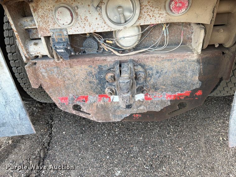 image for item EW2077 1988 Kenworth T660 dump truck