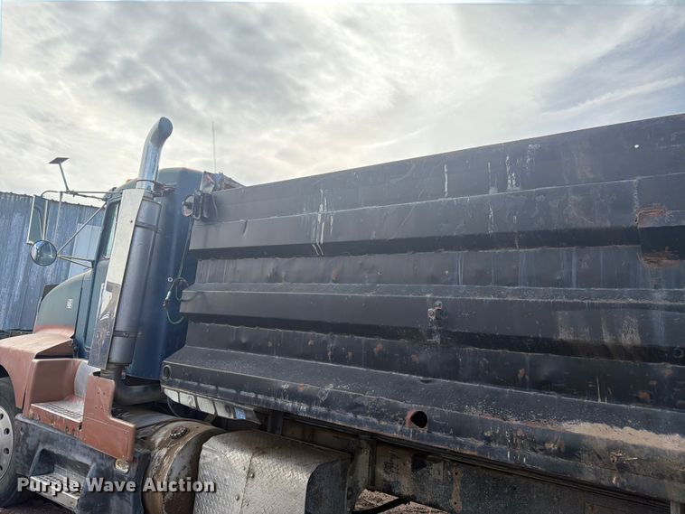 image for item EW2077 1988 Kenworth T660 dump truck