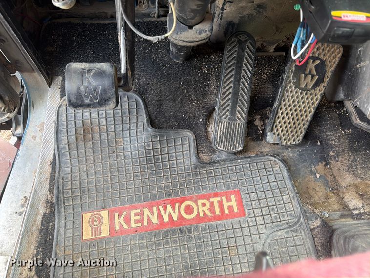 image for item EW2077 1988 Kenworth T660 dump truck