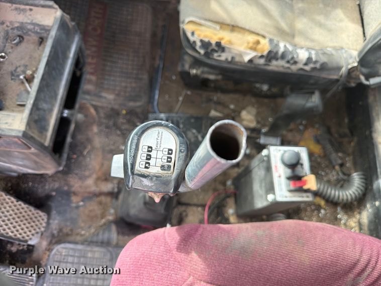image for item EW2077 1988 Kenworth T660 dump truck