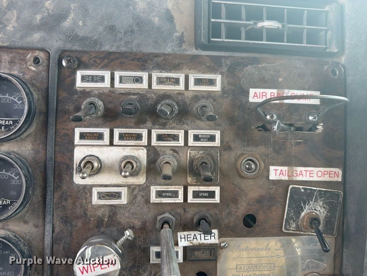 image for item EW2077 1988 Kenworth T660 dump truck
