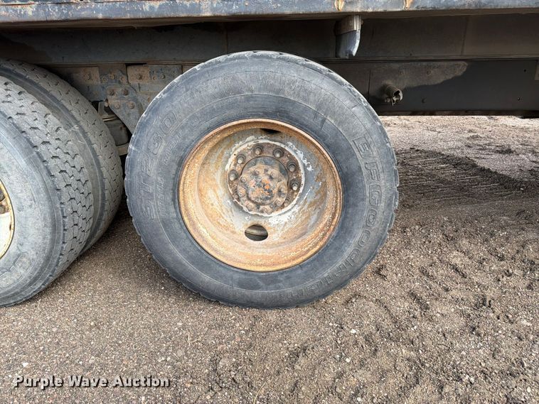 image for item EW2077 1988 Kenworth T660 dump truck