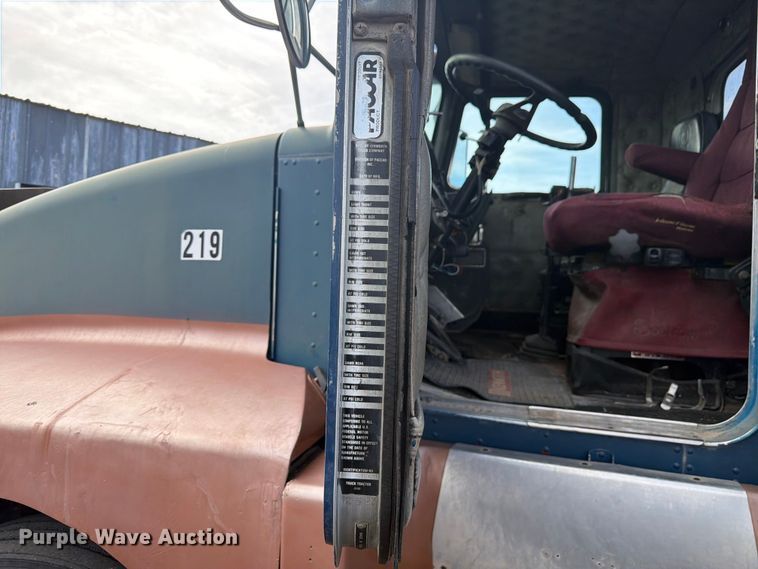 image for item EW2077 1988 Kenworth T660 dump truck
