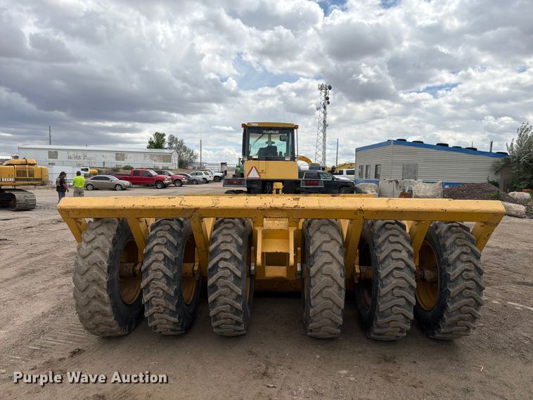 image for item EW2079 1992 Caterpillar Challenger 75 tractor