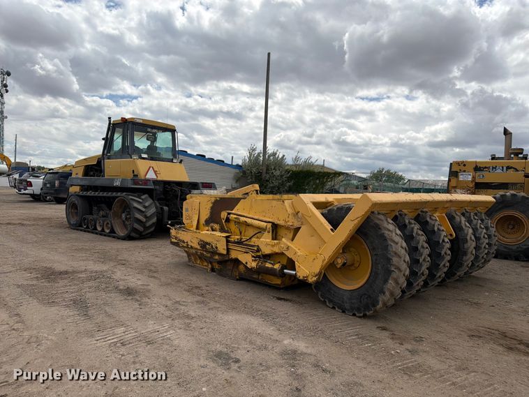 image for item EW2079 1992 Caterpillar Challenger 75 tractor