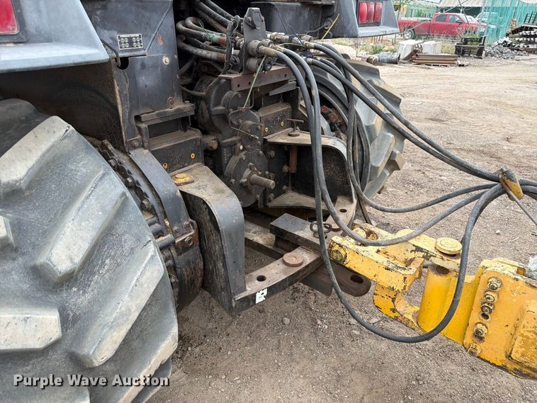 image for item EW2079 1992 Caterpillar Challenger 75 tractor