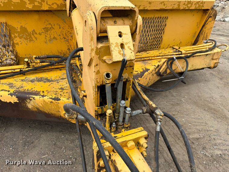 image for item EW2079 1992 Caterpillar Challenger 75 tractor