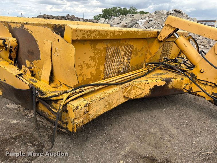 image for item EW2079 1992 Caterpillar Challenger 75 tractor