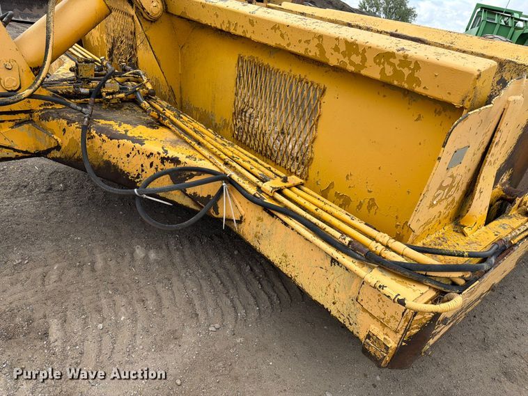 image for item EW2079 1992 Caterpillar Challenger 75 tractor