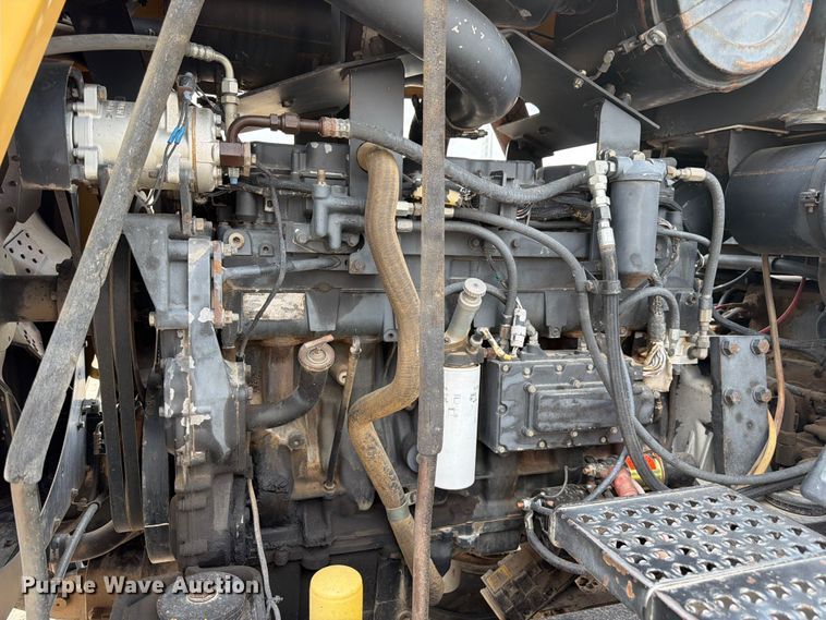 image for item EW2079 1992 Caterpillar Challenger 75 tractor