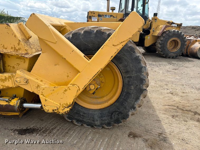 image for item EW2079 1992 Caterpillar Challenger 75 tractor