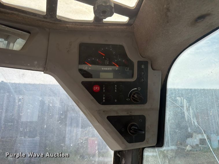 image for item EW2080 2012 Volvo MTC135C tracked skid steer loader