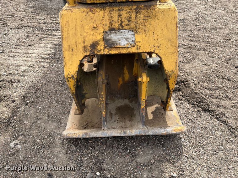 image for item EW2081 1999 Caterpillar 416C backhoe