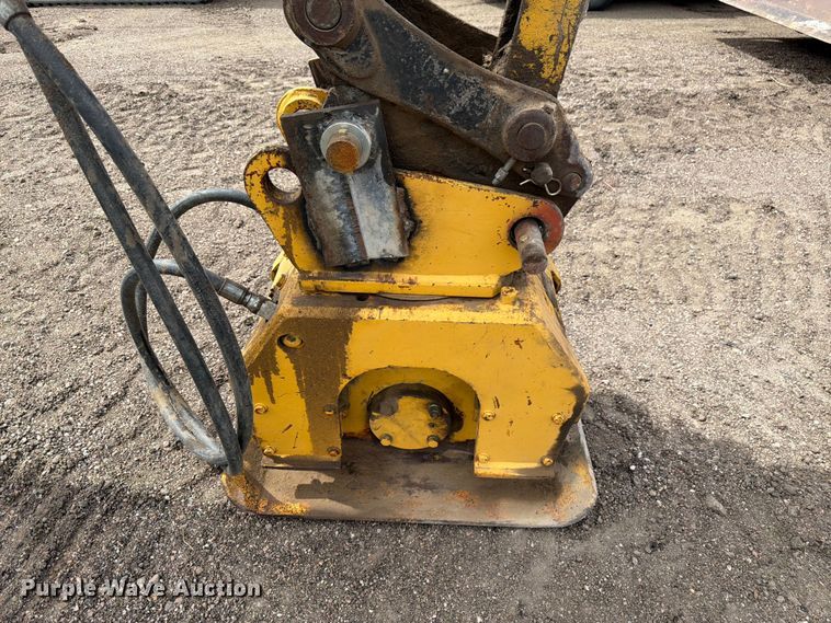 image for item EW2081 1999 Caterpillar 416C backhoe