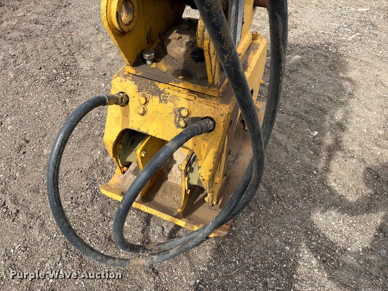 image for item EW2081 1999 Caterpillar 416C backhoe
