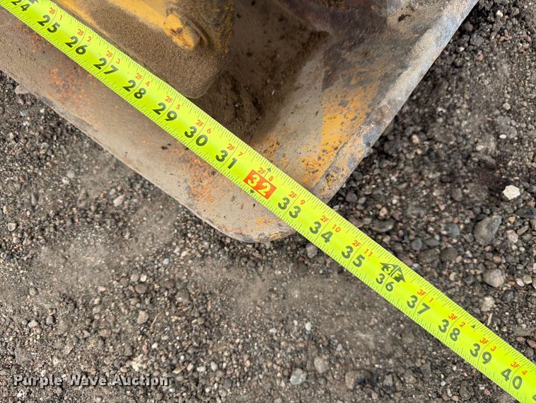 image for item EW2081 1999 Caterpillar 416C backhoe