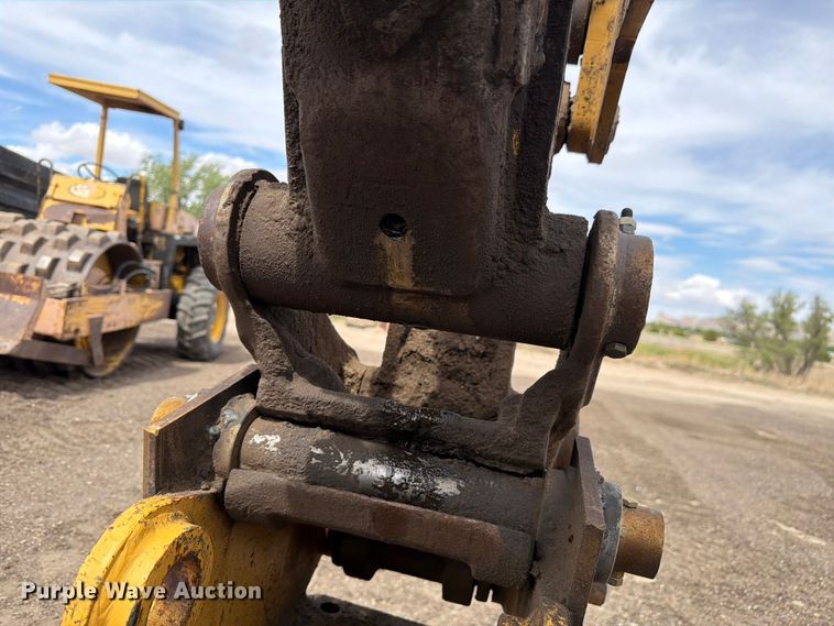 image for item EW2081 1999 Caterpillar 416C backhoe