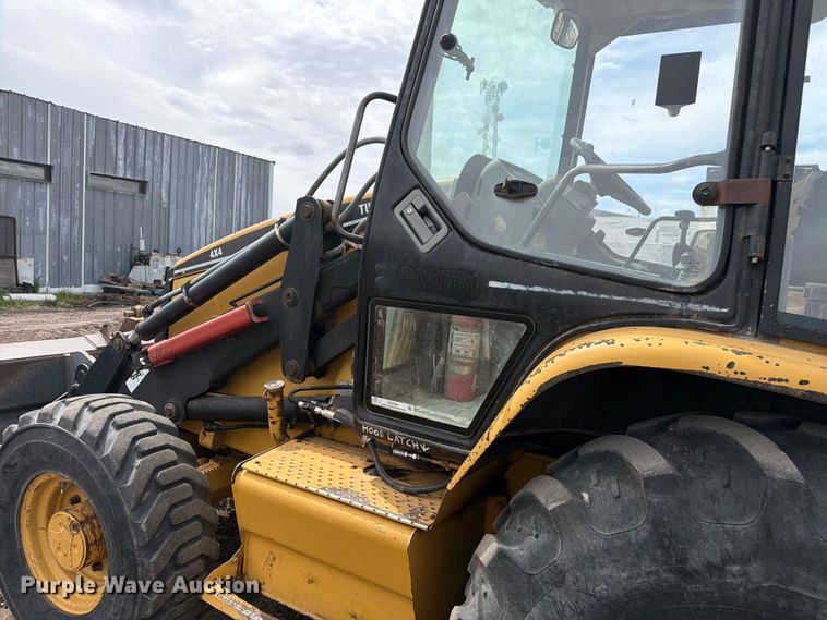 image for item EW2081 1999 Caterpillar 416C backhoe