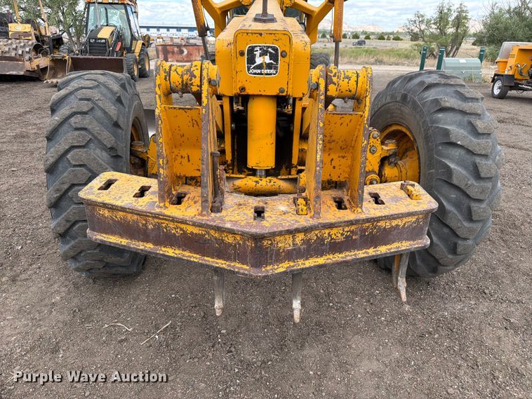 image for item EW2083 1985 John Deere 770A motor grader