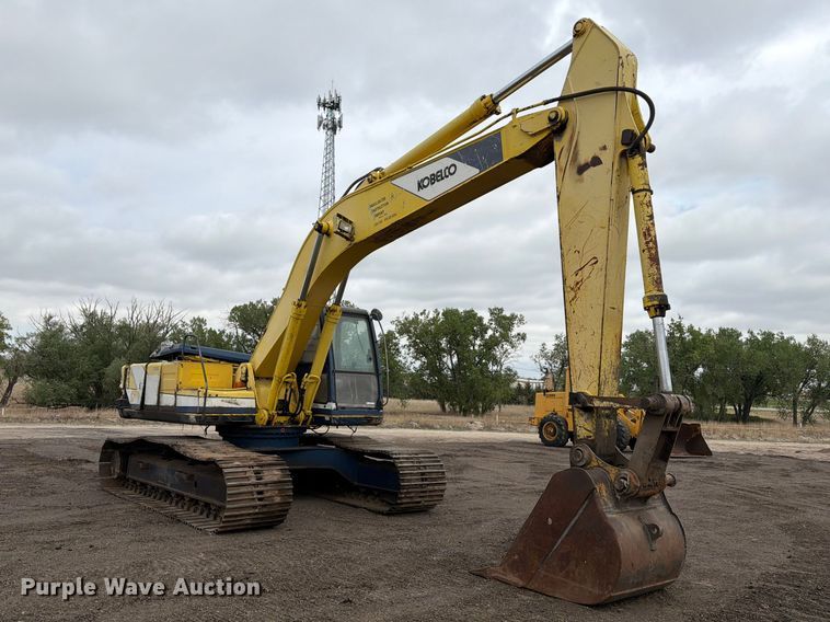 image for item EW2085 1993 Kobelco SK200LC excavator