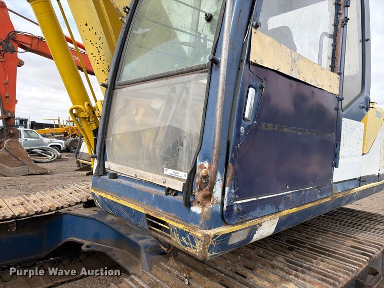 image for item EW2085 1993 Kobelco SK200LC excavator