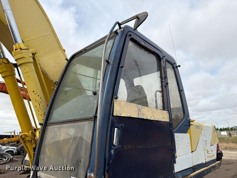 image for item EW2085 1993 Kobelco SK200LC excavator