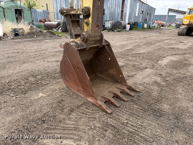 image for item EW2085 1993 Kobelco SK200LC excavator