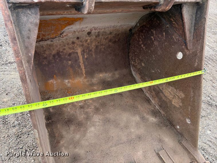 image for item EW2085 1993 Kobelco SK200LC excavator