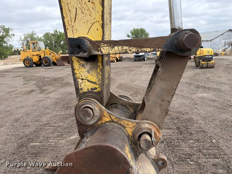 image for item EW2085 1993 Kobelco SK200LC excavator