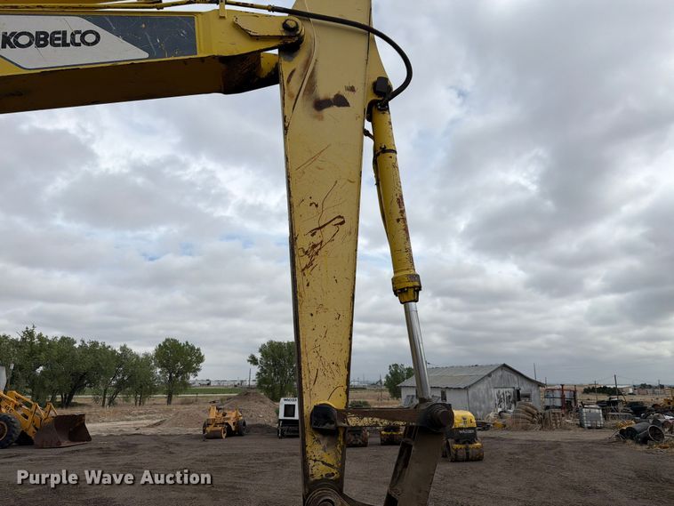 image for item EW2085 1993 Kobelco SK200LC excavator