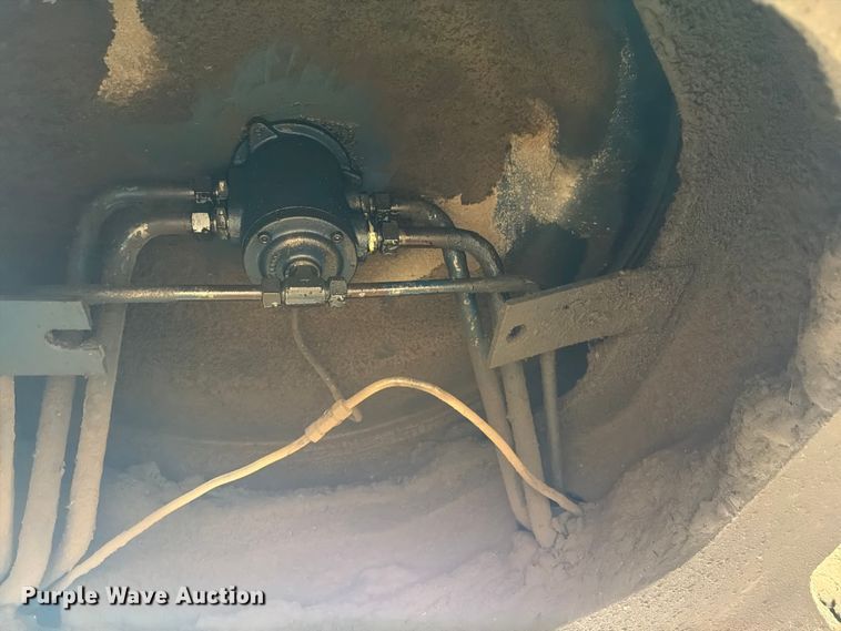 image for item EW2085 1993 Kobelco SK200LC excavator