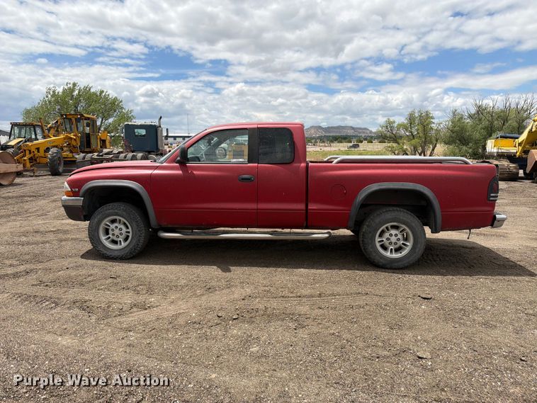 image for item EW2086 1997 Dodge Dakota Ext. Cab pickup truck