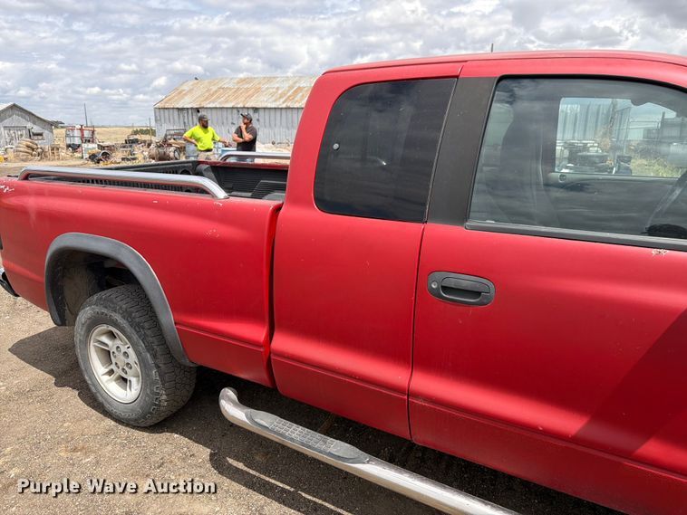image for item EW2086 1997 Dodge Dakota Ext. Cab pickup truck