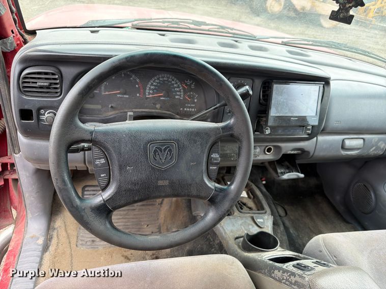 image for item EW2086 1997 Dodge Dakota Ext. Cab pickup truck