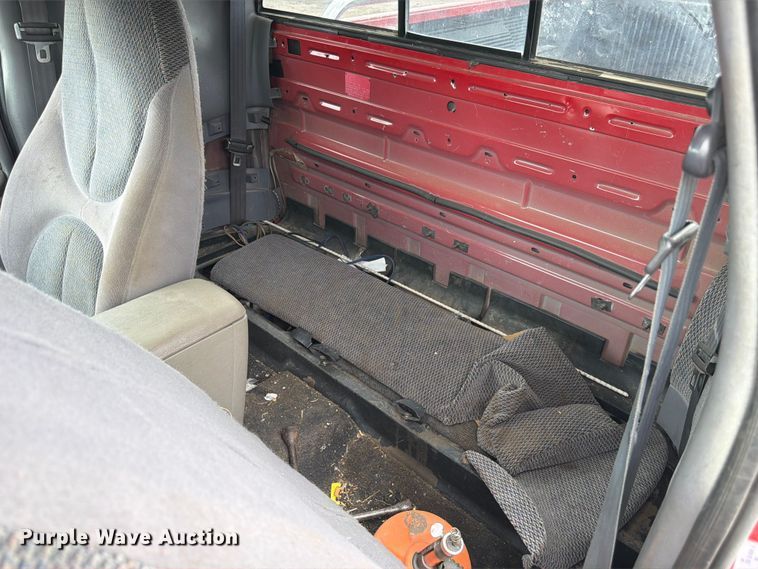 image for item EW2086 1997 Dodge Dakota Ext. Cab pickup truck