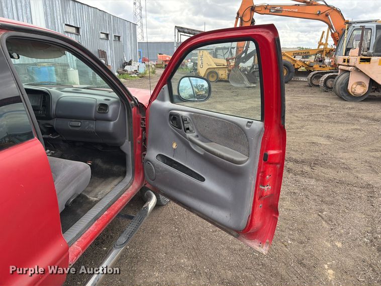 image for item EW2086 1997 Dodge Dakota Ext. Cab pickup truck