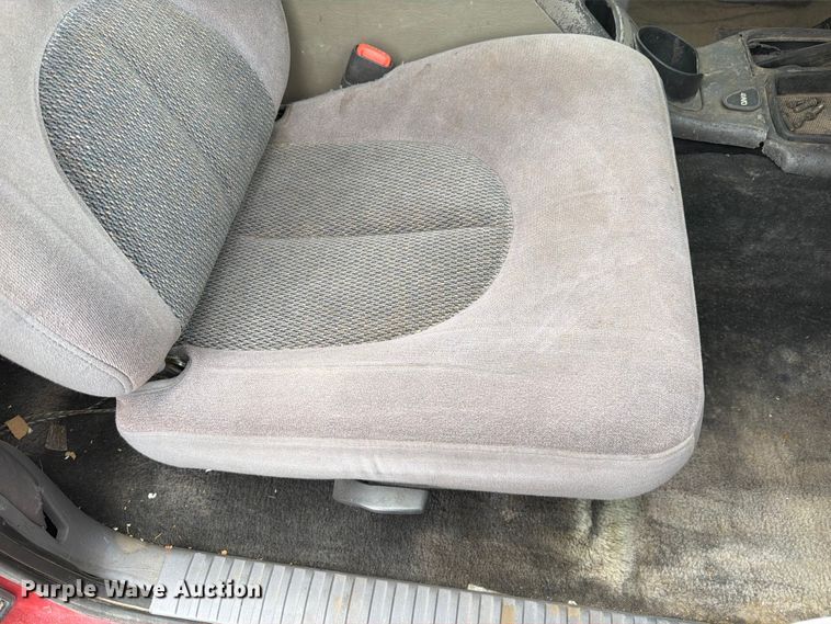 image for item EW2086 1997 Dodge Dakota Ext. Cab pickup truck