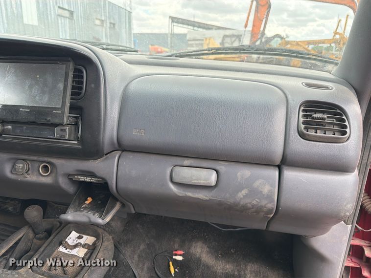 image for item EW2086 1997 Dodge Dakota Ext. Cab pickup truck