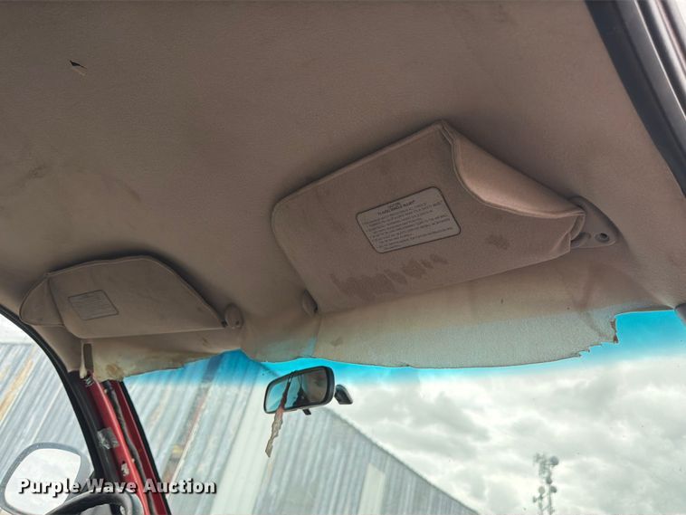 image for item EW2086 1997 Dodge Dakota Ext. Cab pickup truck