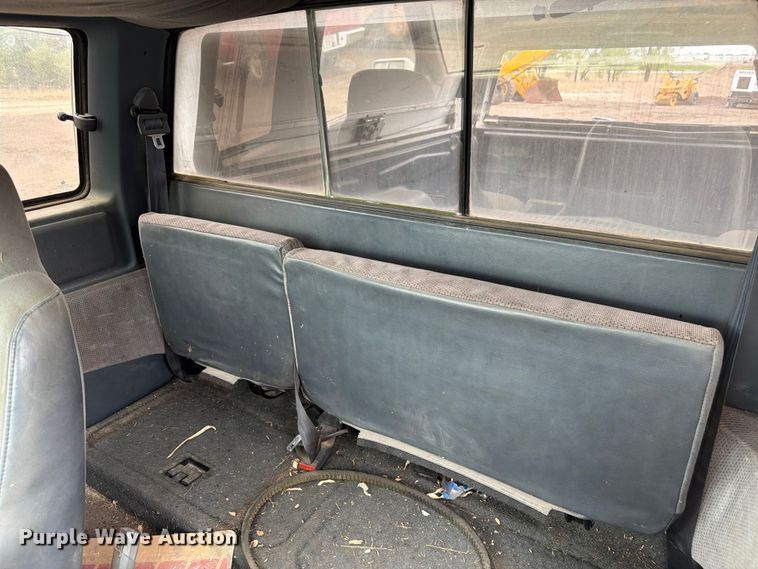 image for item EW2087 1991 Dodge Dakota Ext. Cab pickup truck