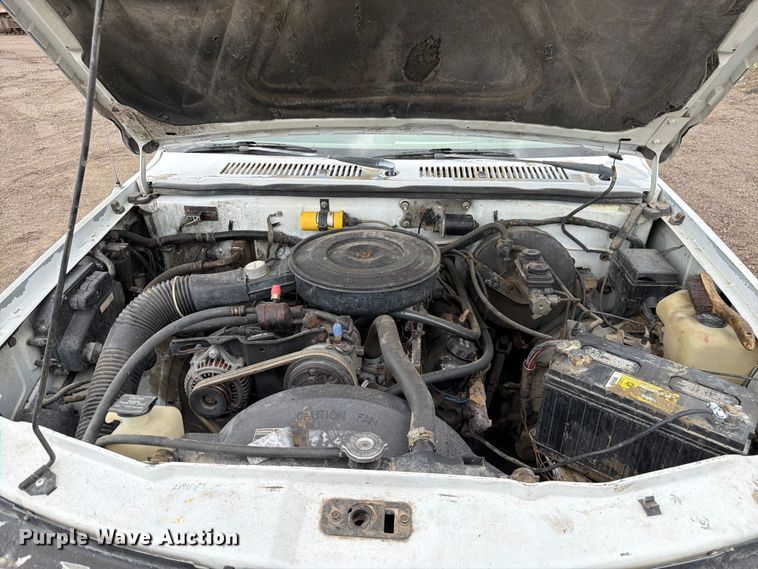 image for item EW2087 1991 Dodge Dakota Ext. Cab pickup truck