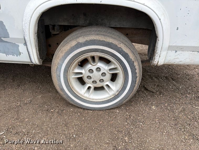 image for item EW2087 1991 Dodge Dakota Ext. Cab pickup truck