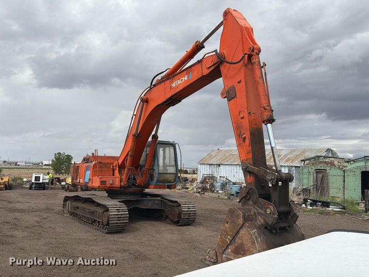 image for item EW2089 1996 Hitachi EX300LC-3 excavator